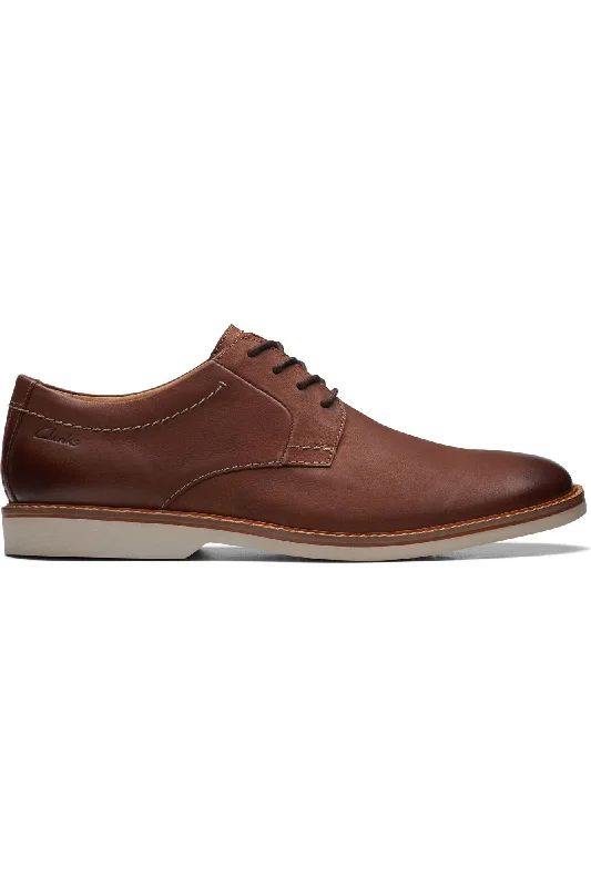 Clarks Atticus LTLace in Dark tan Leather