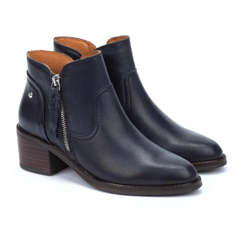 Women's Bacarot Boot by Pikolino